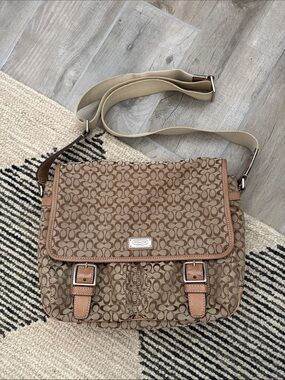 Coach Laptop/ Messenger Bag Signature Canvas Crossbody Messwith Tan Trim